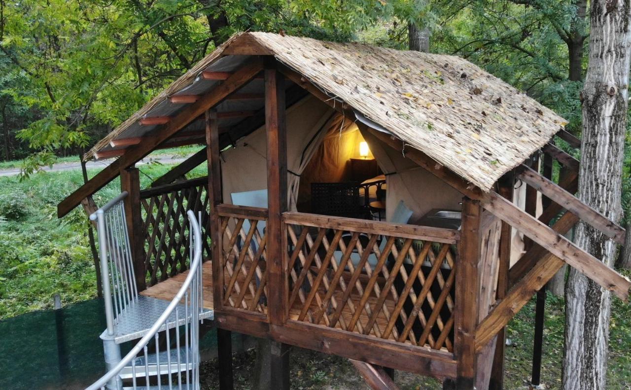 Oeko Kemping Es Glamping Tiszadada Luaran gambar